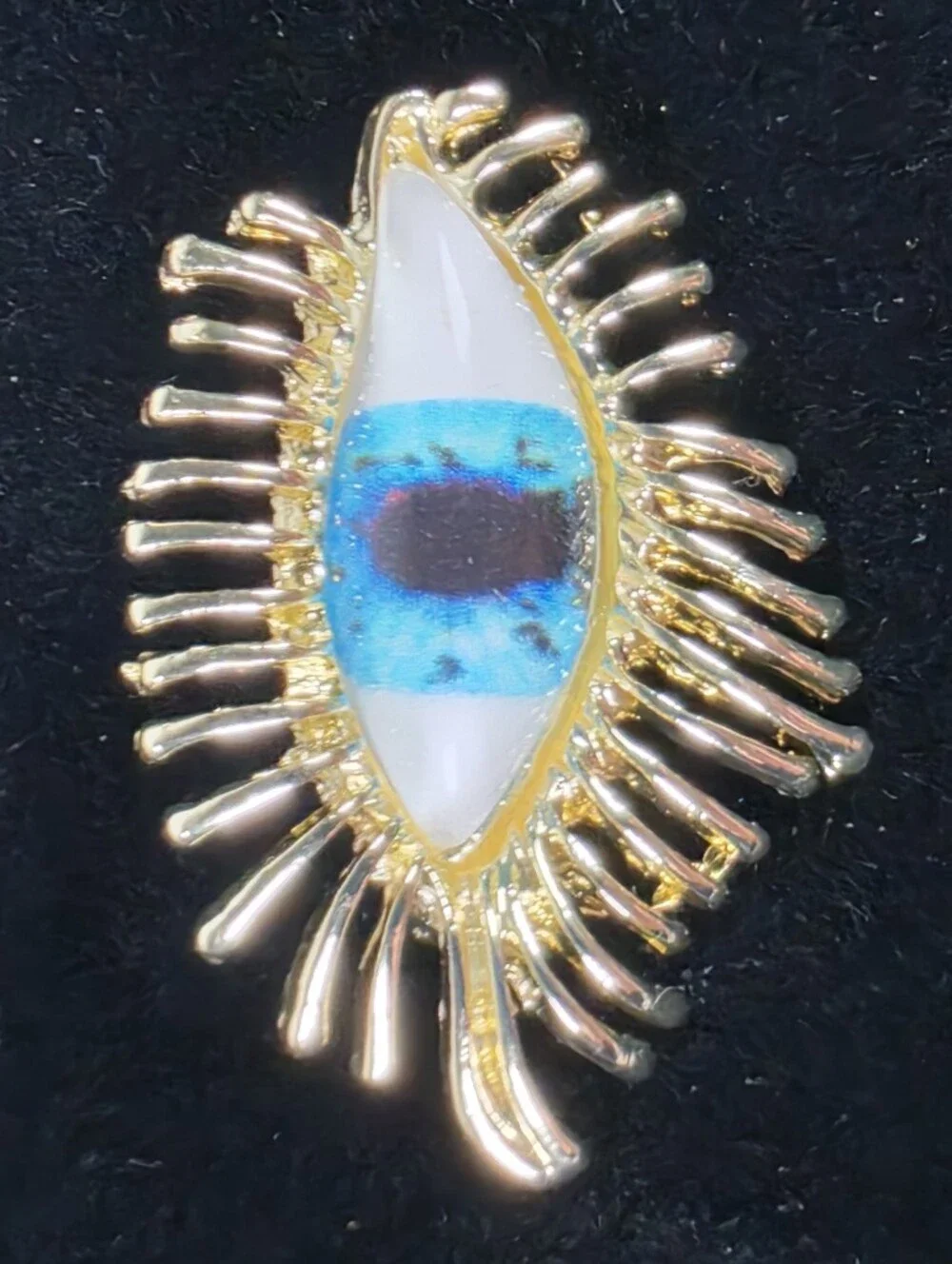 Gold Eyelash Eye Brooch with Blue Enamel Accent